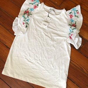 Zara embroidered sleeve top